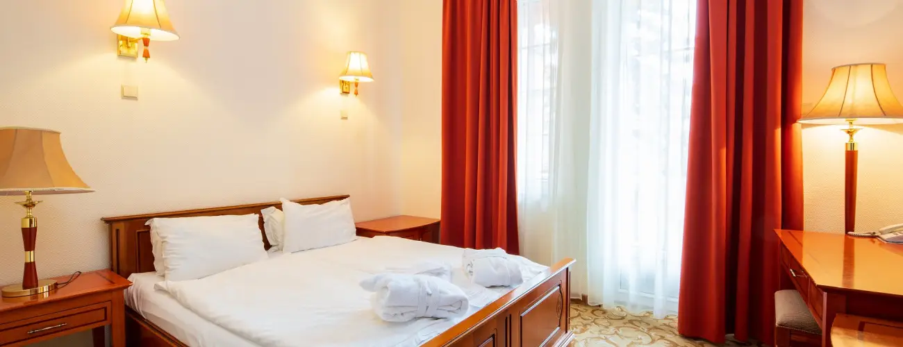 Hotel Bellevue Esztergom - November 1. (min. 2 j)